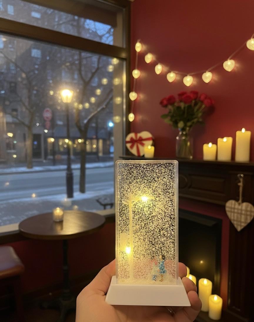 Sevgililer Tasarımlı Sokak Lambalı Kar Küresi